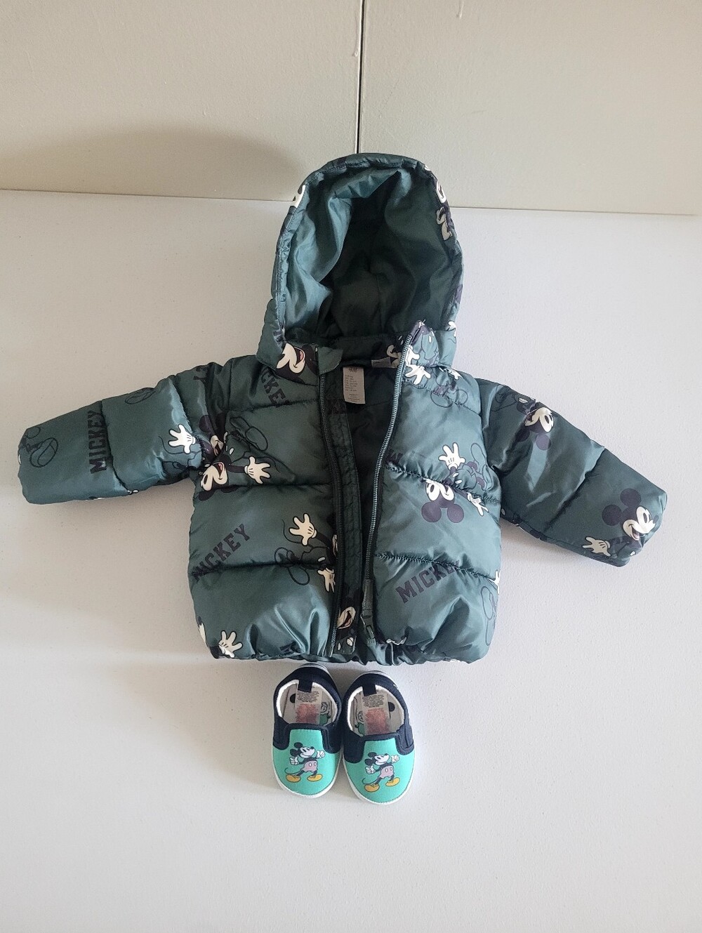 Mickey Mouse Puffer Jacket & Shoes